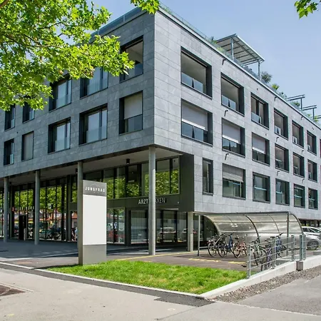 Jungfraucenter Bällenhöchst - Griwarent Ag *